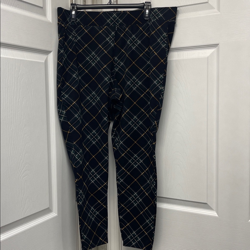 Torrid Black Plaid Leggings Size 3